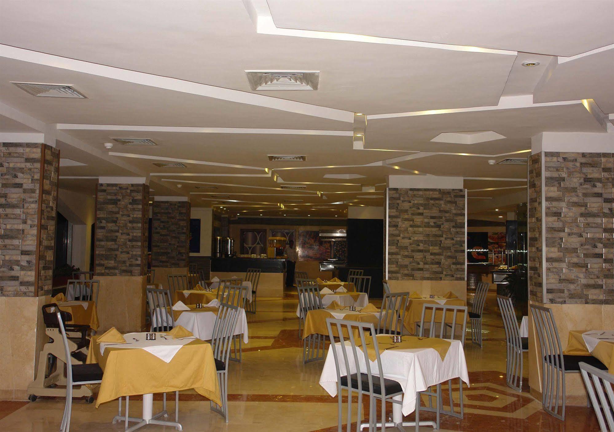 Aqua Fun Club Rezort 3*